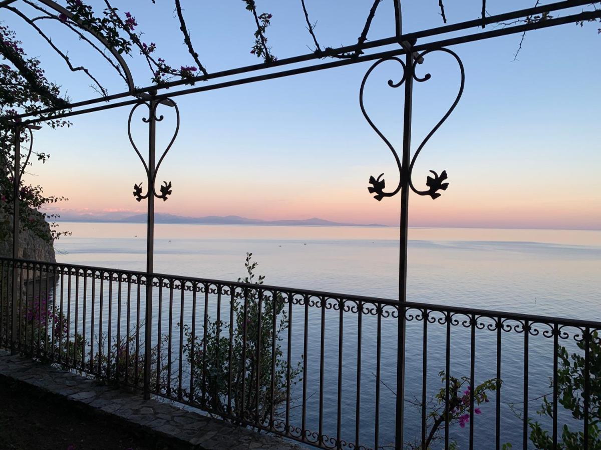Villa Le Baste Furore Bagian luar foto